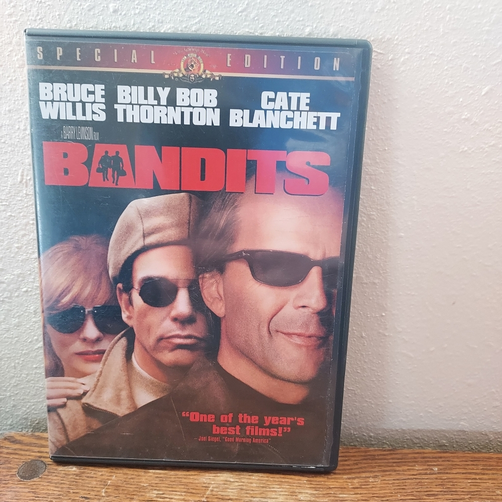 Bandits DVD Pre-Owned Tested Working Great Condition Excellent Movie